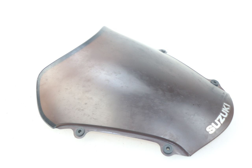 photo de WINDSHIELD SUZUKI XF FREEWIND 650 (1997 - 2003) - Fixing points details