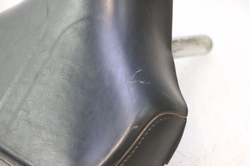 photo de SEAT PEUGEOT 103 SPX CLIP 50 (1989 - 1992) - Fixing points details