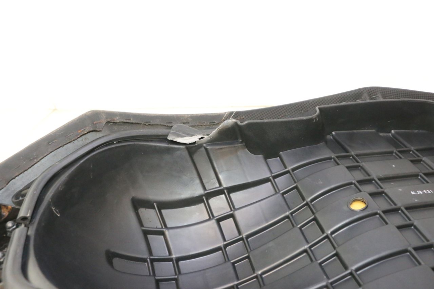 photo de SEAT KYMCO AGILITY 16+ 4T 50 (2018 - 2023) - Alternative perspective