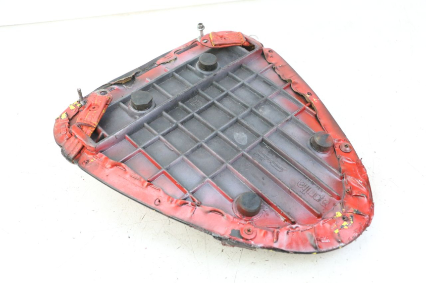 photo de REAR SEAT APRILIA RS 50 (1999 - 2005) - Zoom on usage condition