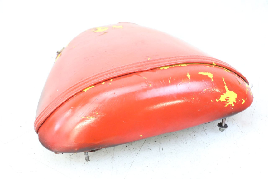 photo de REAR SEAT APRILIA RS 50 (1999 - 2005) - Technical close-up