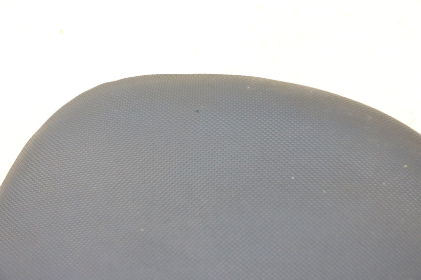 photo de REAR SEAT BMW C1 125 (2000 - 2003) - Component detail