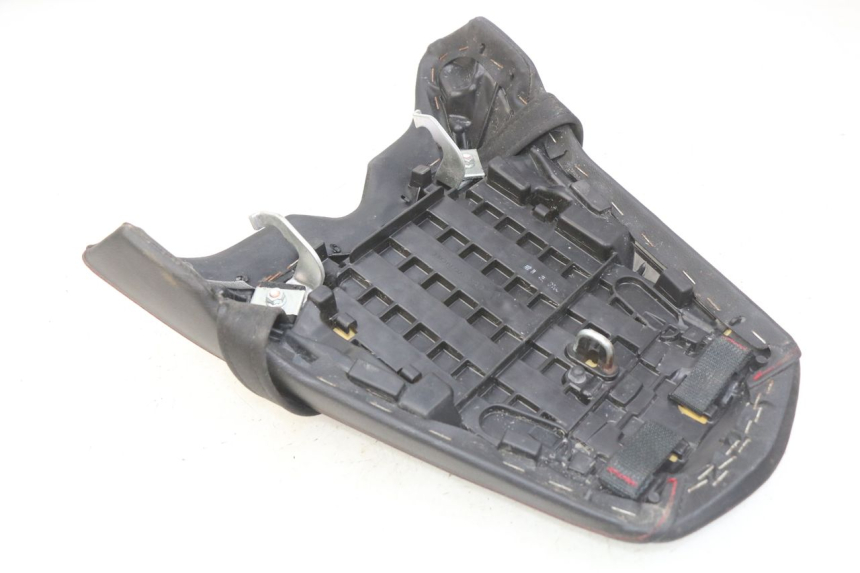 photo de REAR SEAT HONDA CB R 1000 (2018 - 2023) - Alternative perspective