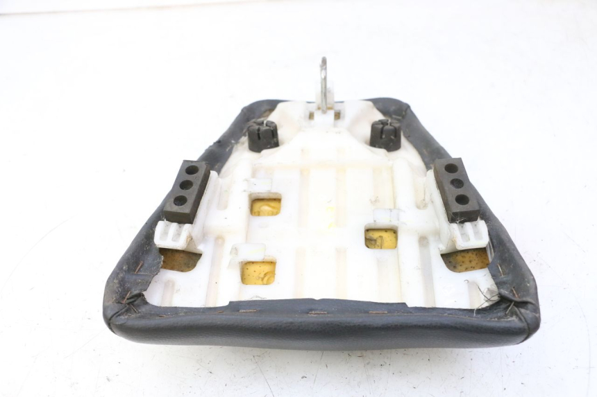 photo de REAR SEAT HONDA CBF 125 (2009 - 2015) - Product overview