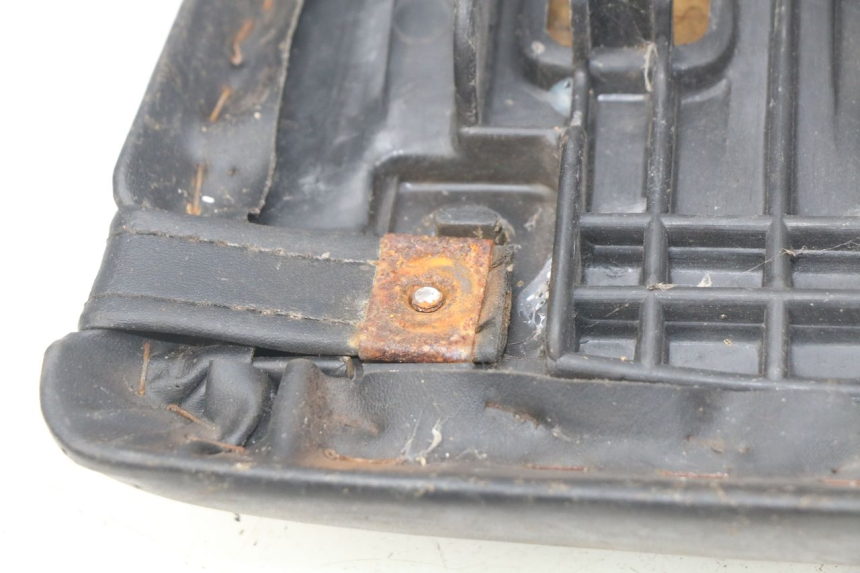 photo de REAR SEAT HONDA CBR RR FIREBLADE 900 (1992 - 1994) - Zoom on usage condition