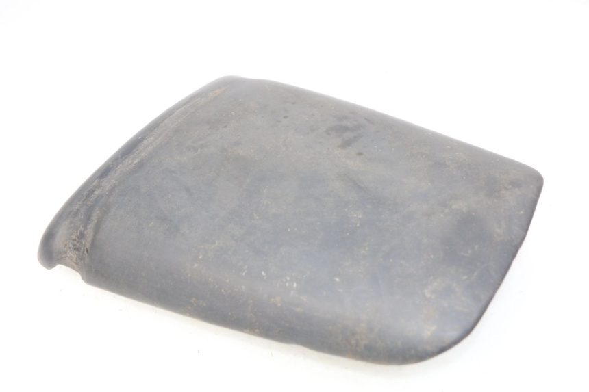photo de REAR SEAT HONDA CBR RR FIREBLADE 900 (1992 - 1994) - Surface and material condition