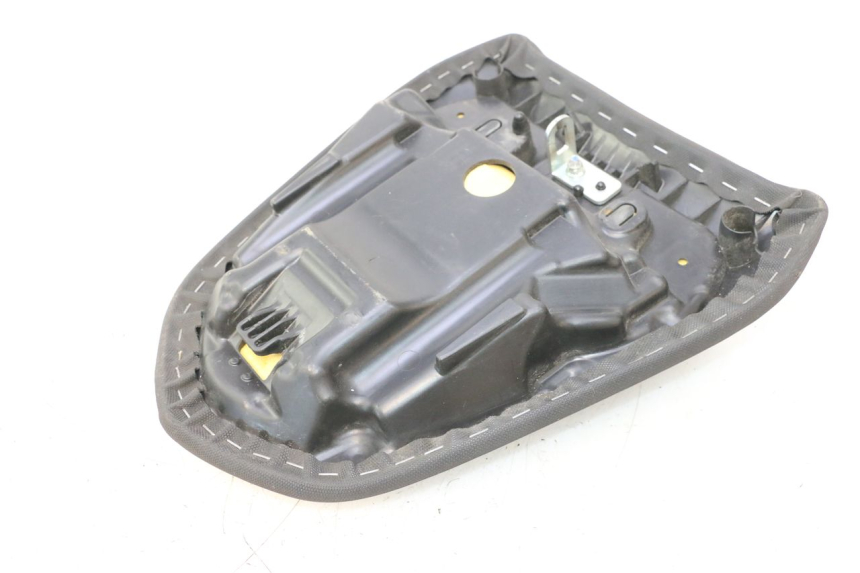 photo de REAR SEAT KAWASAKI ER-6 ER6 F ABS 650 (2012 - 2016) - Technical close-up