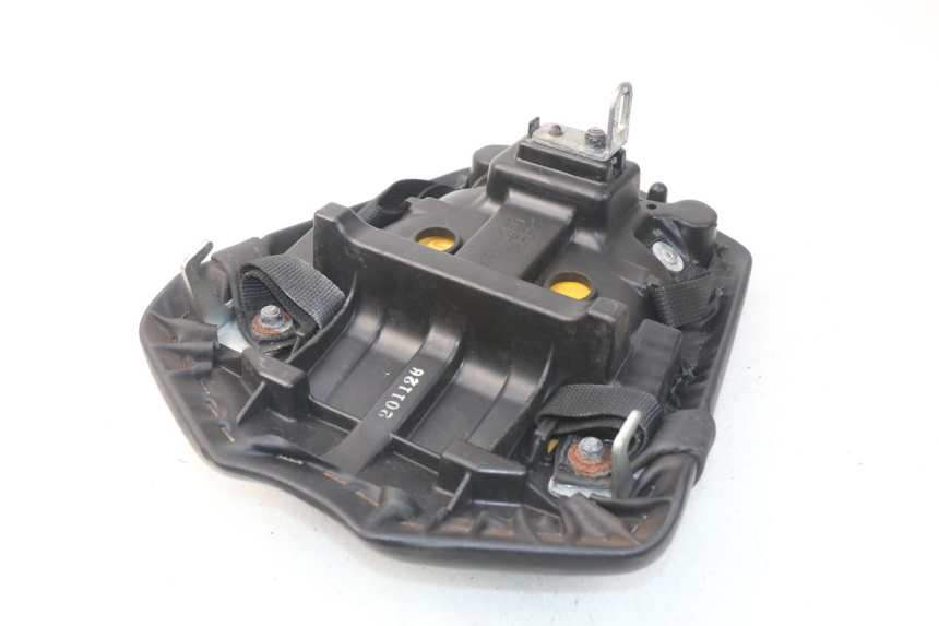 photo de REAR SEAT YAMAHA FZ8 800 (2010 - 2016) - Component detail
