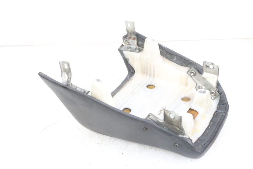 photo de REAR SEAT KAWASAKI GPX R WARBIRD 600 (1988 - 1993) - Product overview