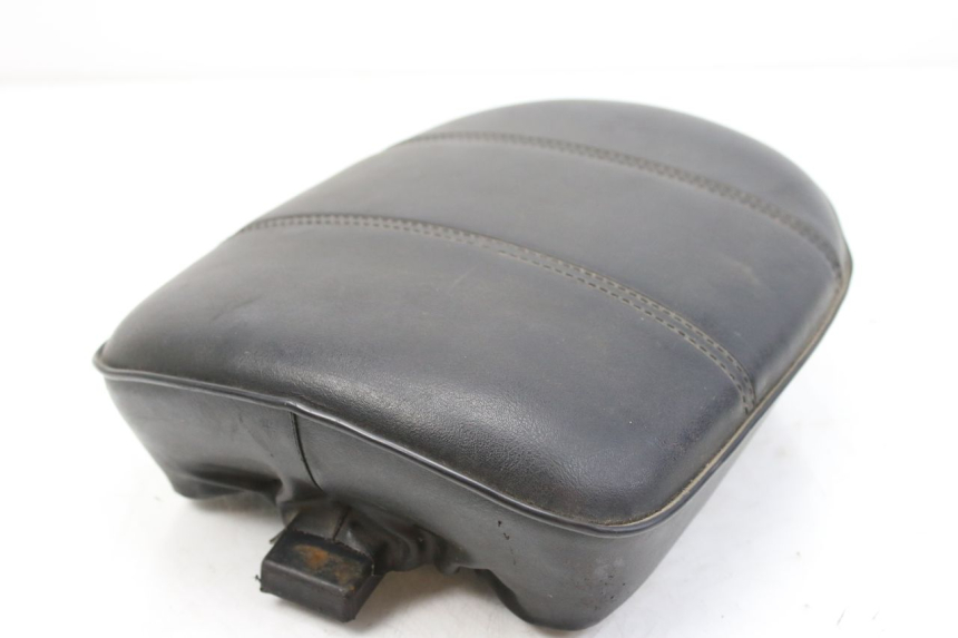 photo de REAR SEAT SYM HUSKY 125 (1999 - 2005) - Zoom on usage condition