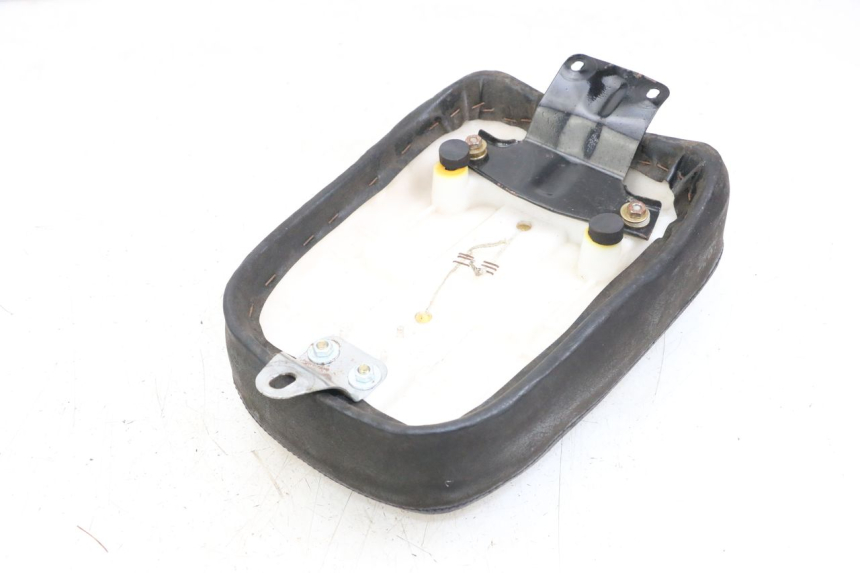 photo de REAR SEAT JINLUN JL HIGHLANDER 125 (2007 - 2015) - Component detail