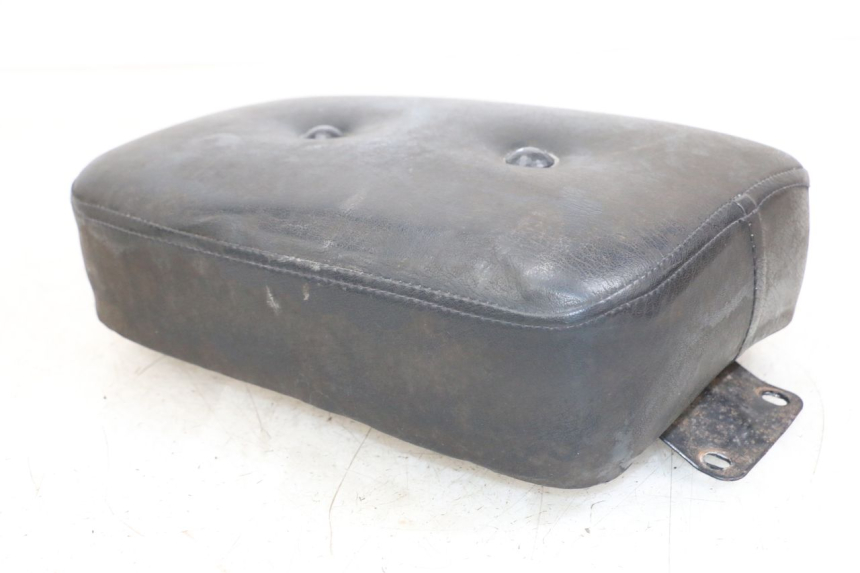 photo de REAR SEAT JINLUN JL HIGHLANDER 125 (2007 - 2015) - Fixing points details