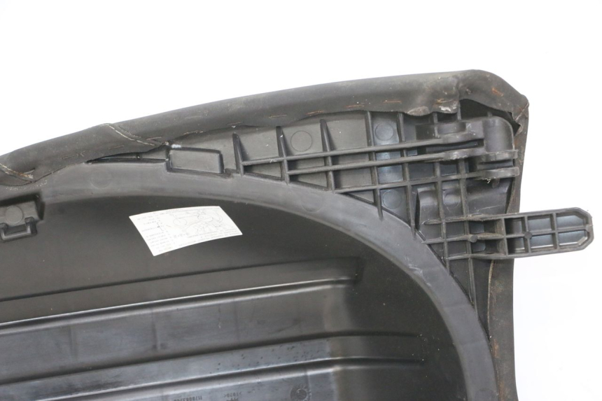 photo de REAR SEAT PEUGEOT SATELIS 125 (2013 - 2018) - Product overview