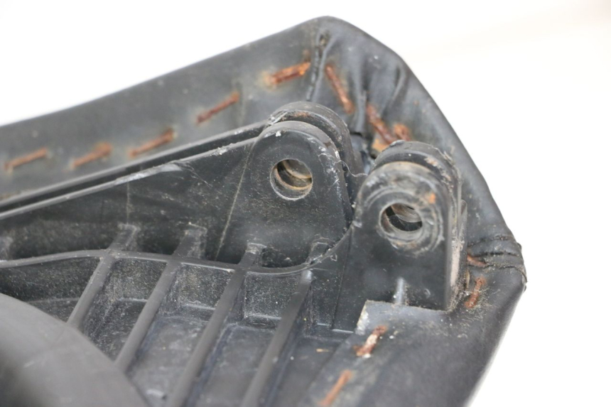 photo de REAR SEAT PEUGEOT SATELIS COMPRESSOR K15 125 (2006 - 2009) - Zoom on usage condition