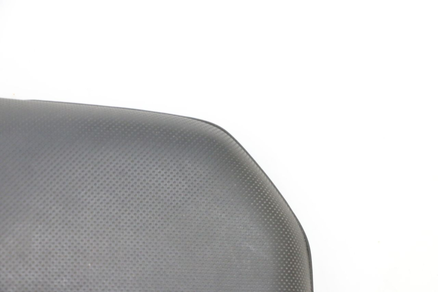 photo de REAR SEAT BMW R GS 1250 (2021 - 2024) - High-resolution close-up