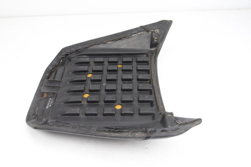photo de REAR SEAT DAELIM S2 125 (2006 - 2007) - Component detail