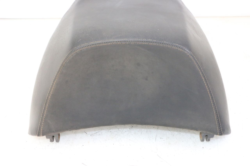 photo de REAR SEAT PEUGEOT SATELIS COMPRESSOR K15 125 (2006 - 2009) - Alternative perspective