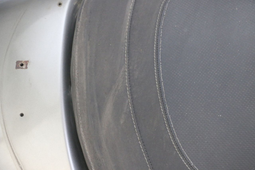 photo de REAR SEAT PEUGEOT SATELIS 125 (2013 - 2018) - Spare part profile view