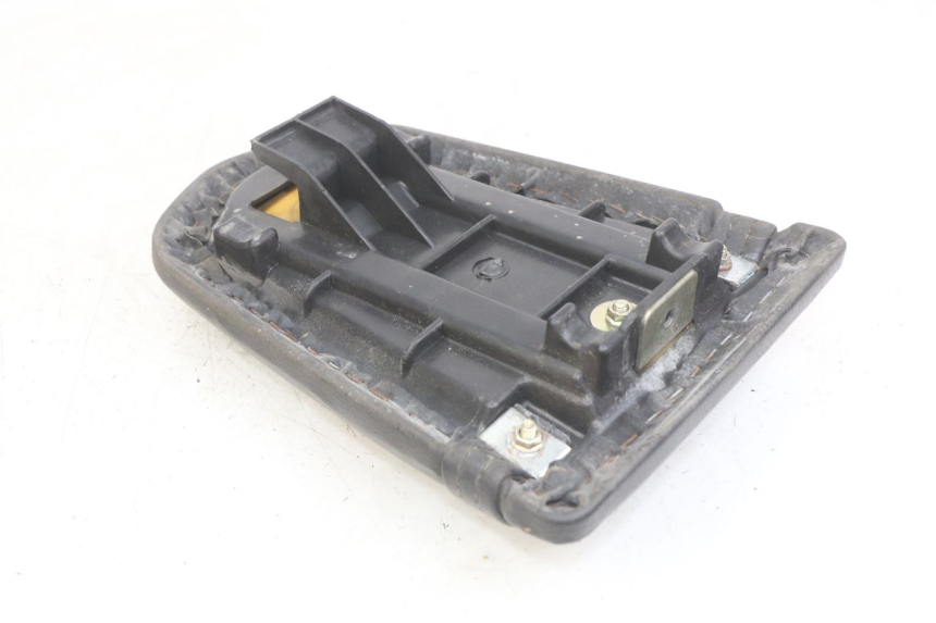 photo de REAR SEAT DAELIM VJ ROADWIN FI 125 (2008 - 2017) - Component detail