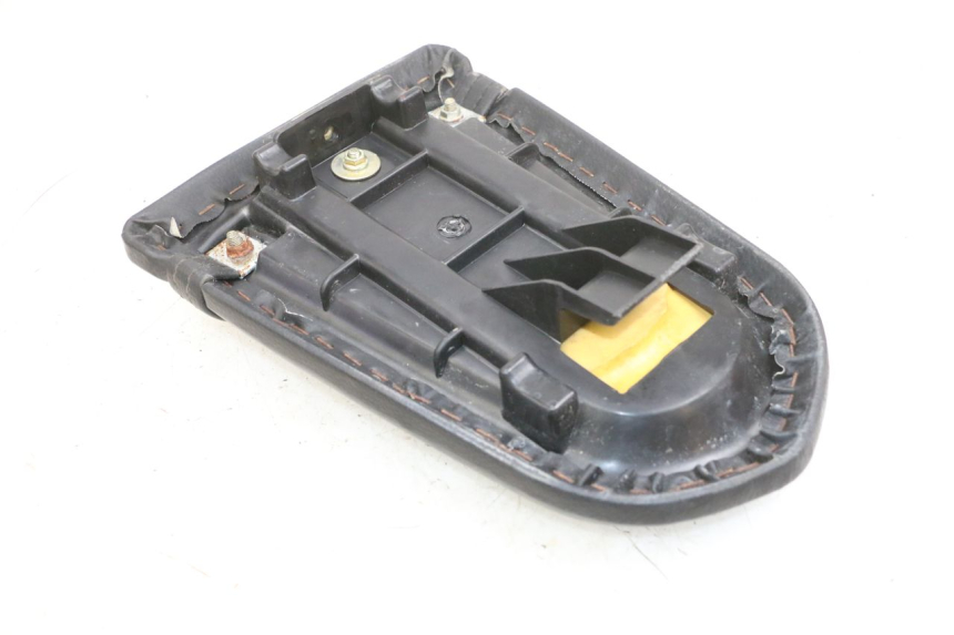 photo de REAR SEAT DAELIM VJ ROADWIN FI 125 (2008 - 2017) - Component detail