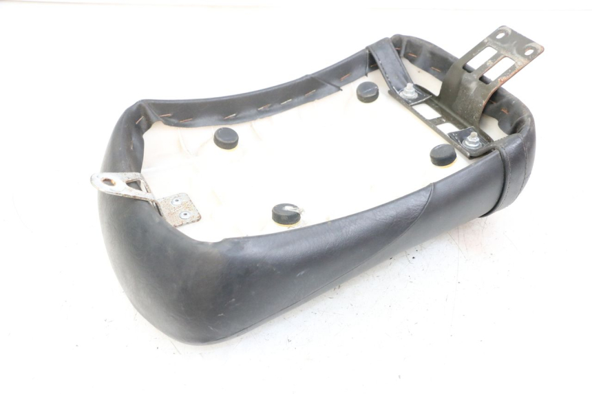 photo de REAR SEAT SUZUKI VL INTRUDER 125 (2004 - 2007) - Surface and material condition
