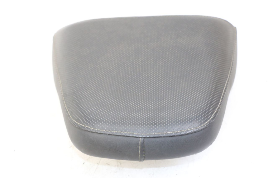 photo de REAR SEAT YAMAHA YP MAJESTY 125 (2007 - 2010) - Fixing points details