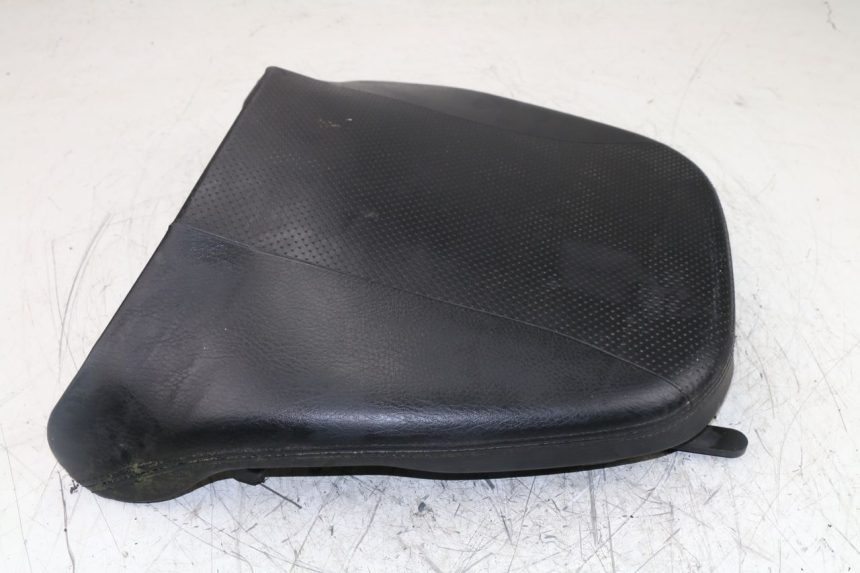 photo de REAR SEAT YAMAHA YP MAJESTY ABS 400 (2007 - 2009) - Technical close-up