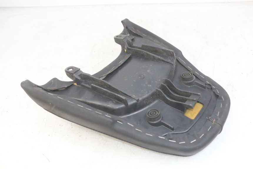 photo de REAR SEAT YAMAHA YP MAJESTY 125 (2007 - 2010) - Zoom on usage condition