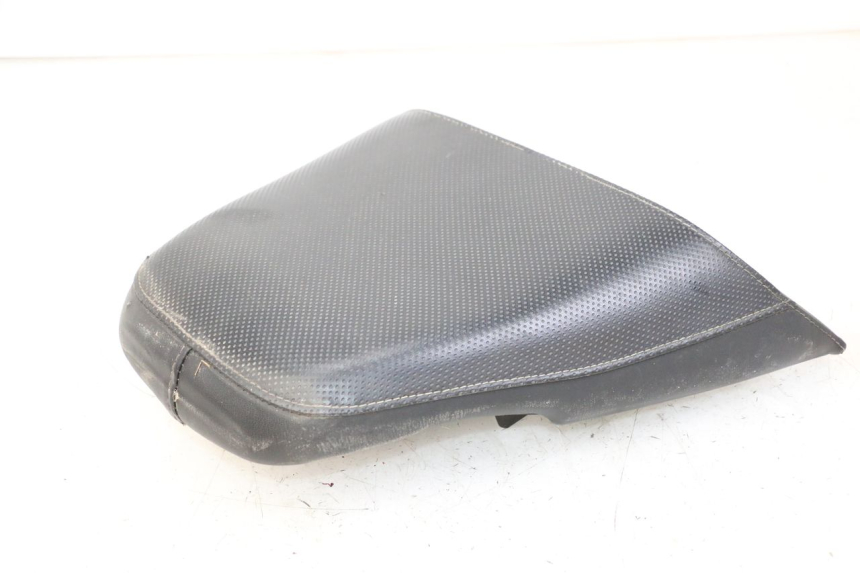 photo de REAR SEAT YAMAHA YP MAJESTY 125 (2002 - 2006) - Distinctive features