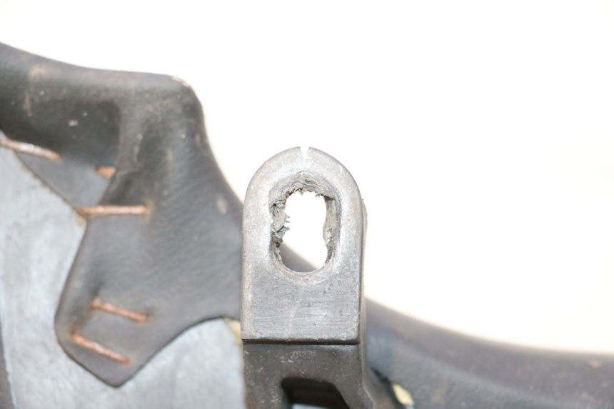 photo de REAR SEAT YAMAHA YP MAJESTY 125 (2007 - 2010) - Zoom on usage condition