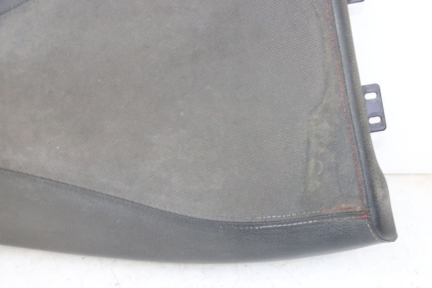 photo de FRONT SEAT QUADRO 4 4D 350 (2015 - 2018) - Alternative angle