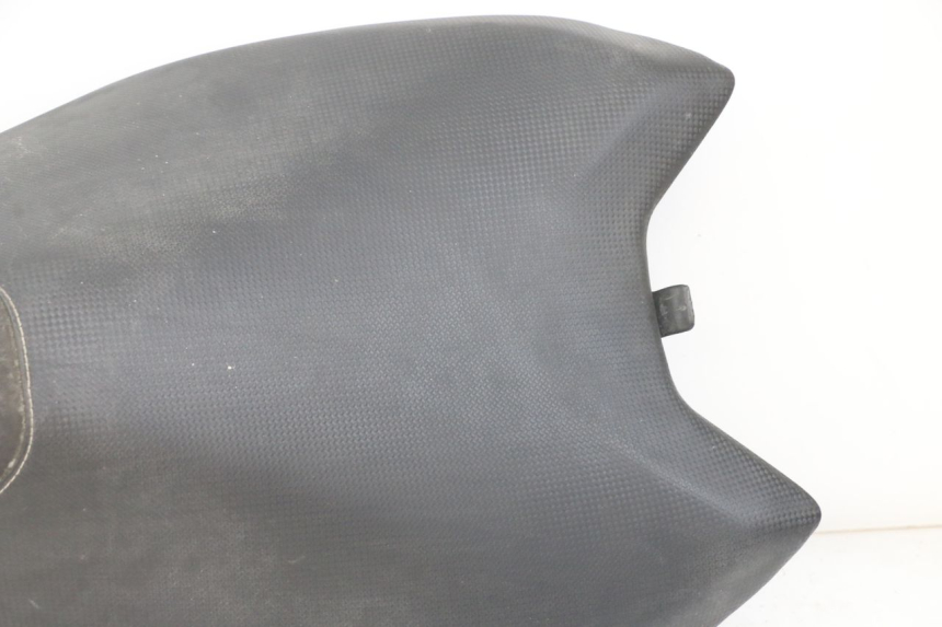 photo de FRONT SEAT YAMAHA AEROX 2T 50 (2013 - 2017) - Distinctive features