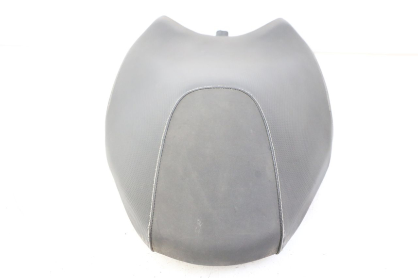 photo de FRONT SEAT YAMAHA AEROX NAKED 2T 50 (2013 - 2017) - Distinctive features