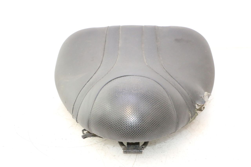photo de FRONT SEAT BMW C1 125 (2000 - 2003) - Fixing points details