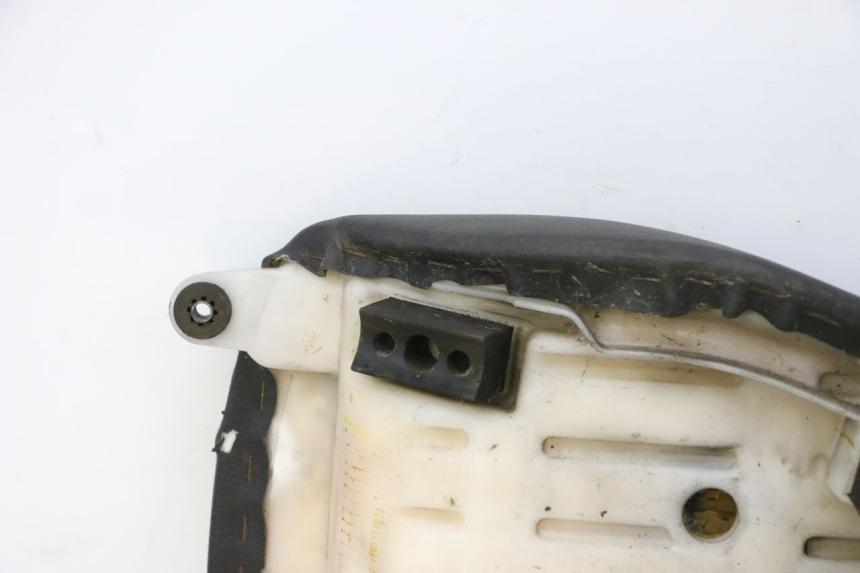 photo de FRONT SEAT HONDA CBF 125 (2009 - 2015) - Product overview