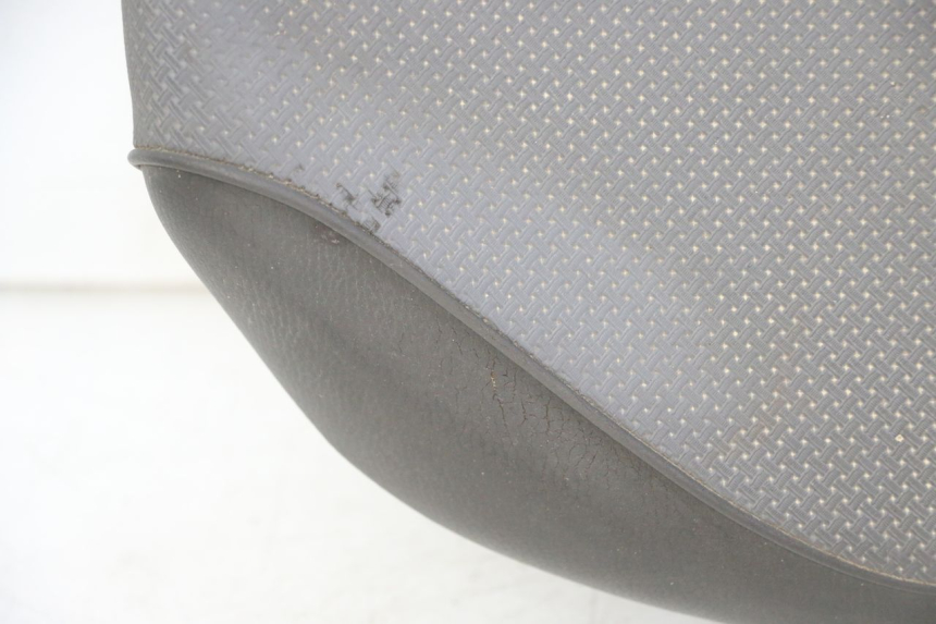 photo de FRONT SEAT APRILIA CLASSIC 125 (1995 - 2001) - Detailed visual inspection