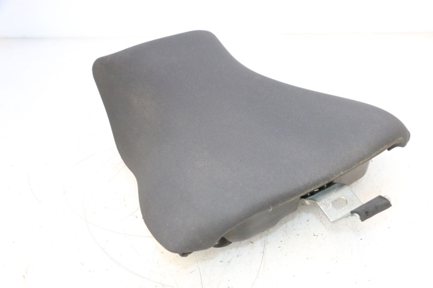 photo de FRONT SEAT KAWASAKI ER-6 ER6 F ABS 650 (2012 - 2016) - Fixing points details