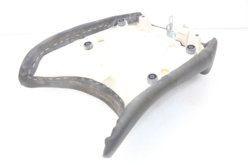 photo de FRONT SEAT YAMAHA FJR ABS 1300 (2016 - 2020) - Alternative perspective