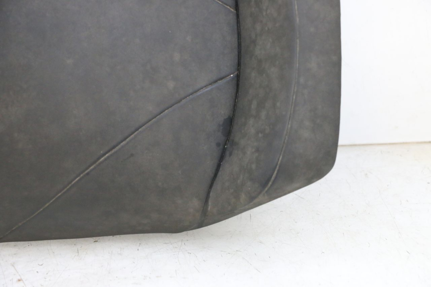 photo de FRONT SEAT YAMAHA FJR ABS 1300 (2006 - 2012) - Distinctive features