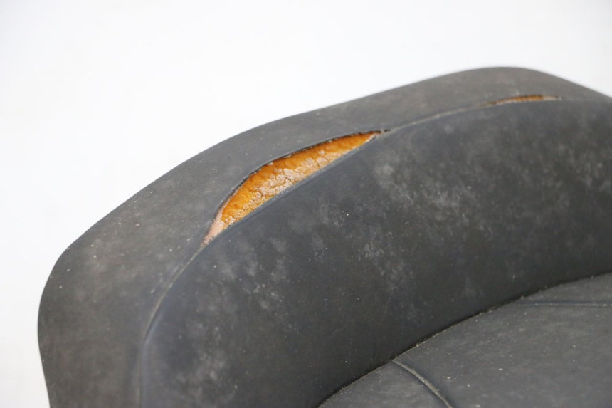 photo de FRONT SEAT YAMAHA FJR ABS 1300 (2006 - 2012) - High-resolution close-up