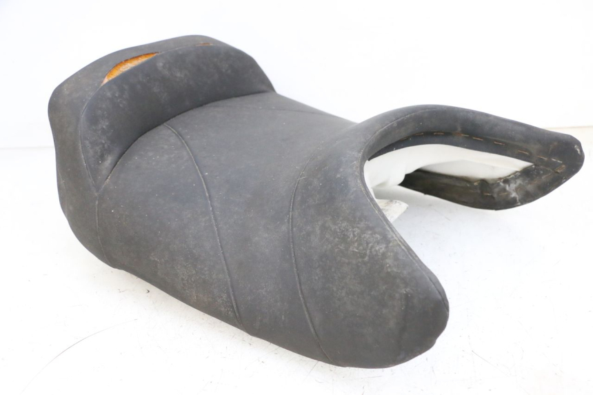 photo de FRONT SEAT YAMAHA FJR ABS 1300 (2006 - 2012) - Detailed visual inspection