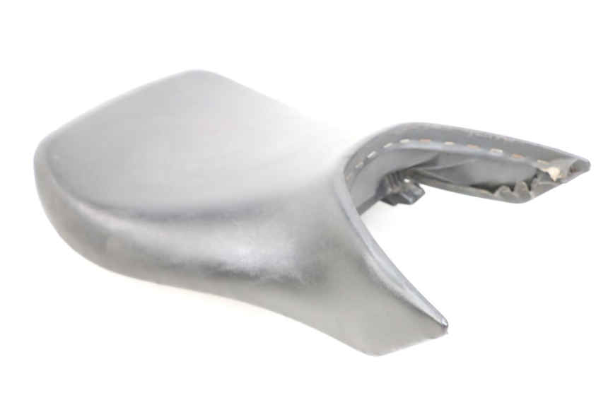 photo de FRONT SEAT HYOSUNG GTR 125 (2006 - 2008) - Fixing points details