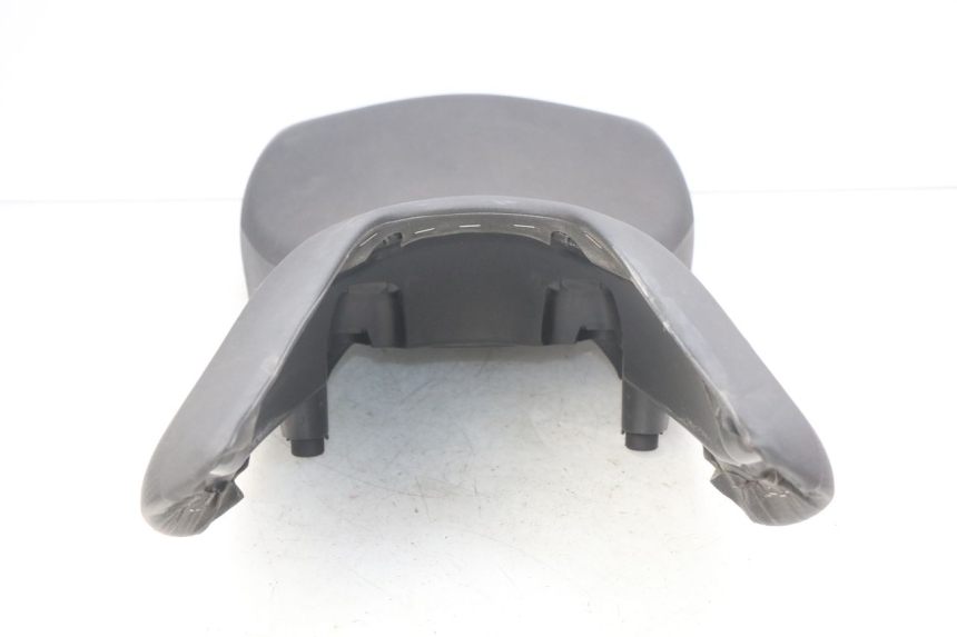 photo de FRONT SEAT HONDA INTEGRA NC D 750 (2016 - 2018) - Distinctive features