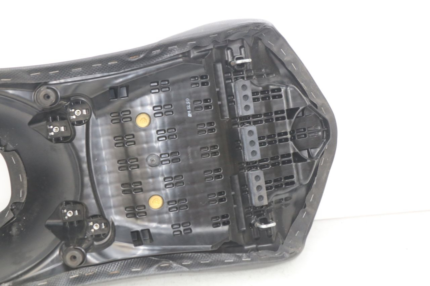 photo de FRONT SEAT HONDA INTEGRA NC D 750 (2016 - 2018) - Technical close-up