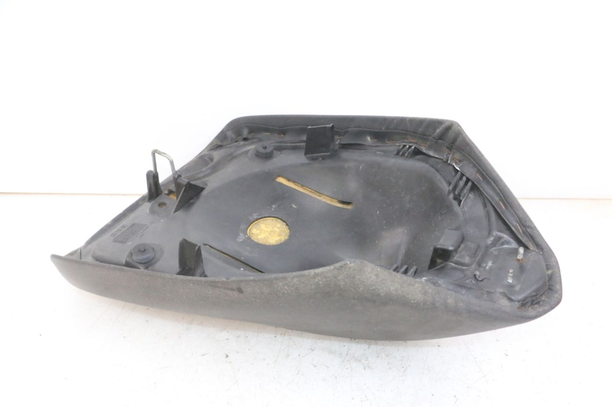 photo de FRONT SEAT PEUGEOT JET FORCE CARBU 50 (2003 - 2016) - Zoom on usage condition