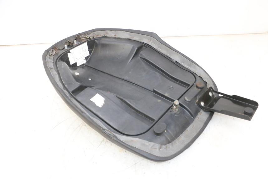 photo de FRONT SEAT YAMAHA NEOS NEO'S 4T 50 (2008 - 2016) - Surface and material condition