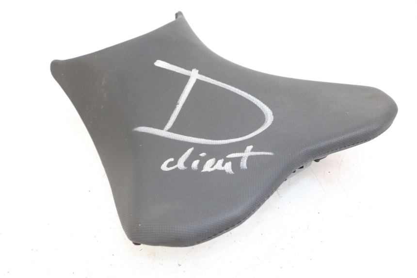 photo de FRONT SEAT KAWASAKI NINJA 400 (2018 - 2023) - Technical close-up