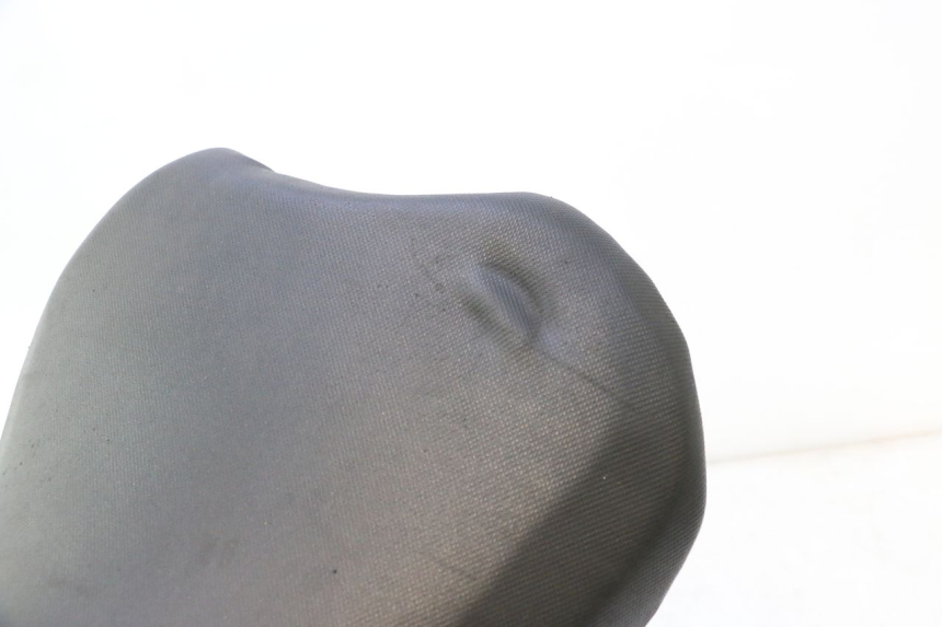 photo de FRONT SEAT YAMASAKI ROADSTER 50 (2013 - 2018) - Zoom on usage condition