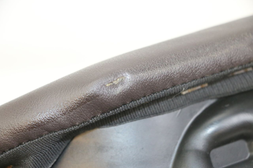 photo de FRONT SEAT ROYAL ENFIELD HYMALAYAN 410 (2016 - 2023) - Zoom on usage condition