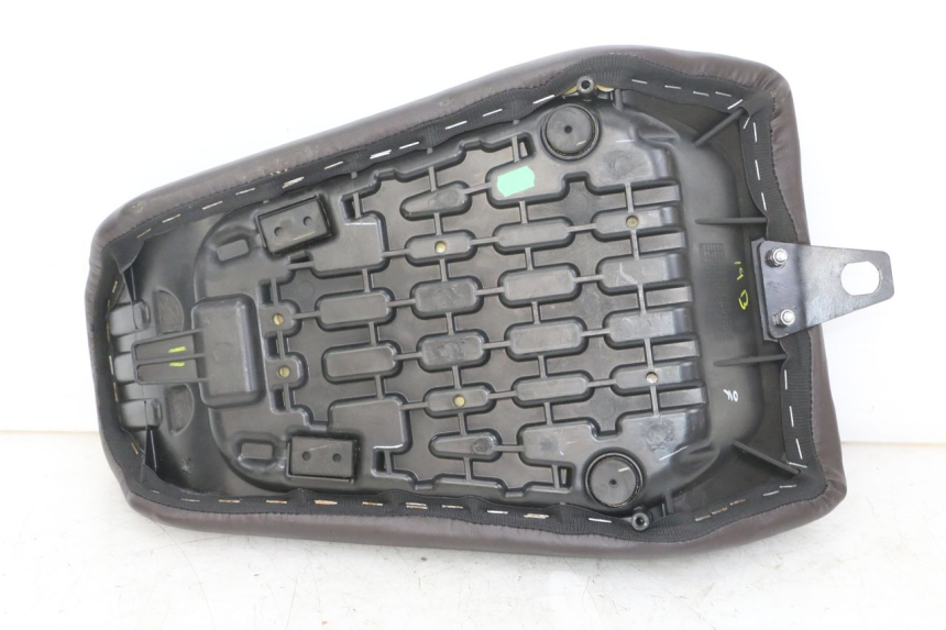 photo de FRONT SEAT ROYAL ENFIELD HYMALAYAN 410 (2016 - 2023) - Product overview